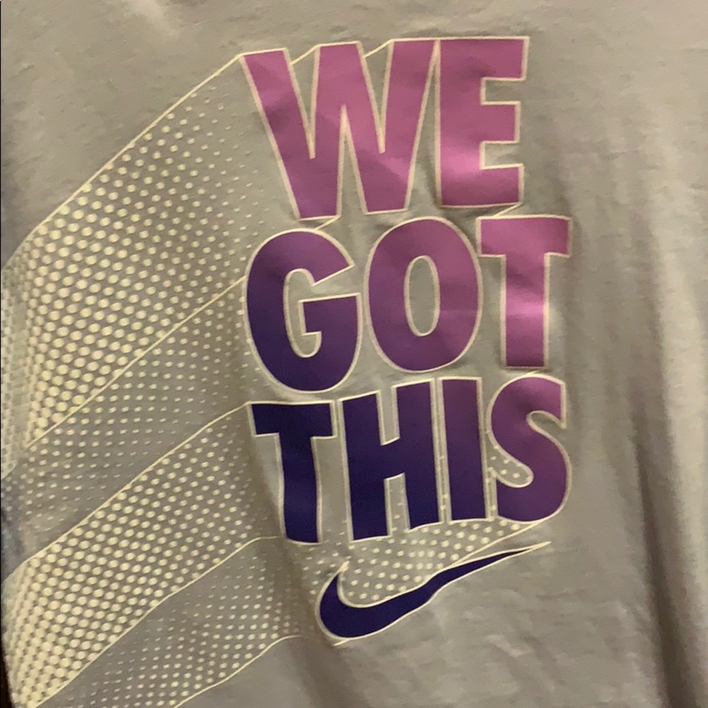 2 shirts - Picture 2 of 8